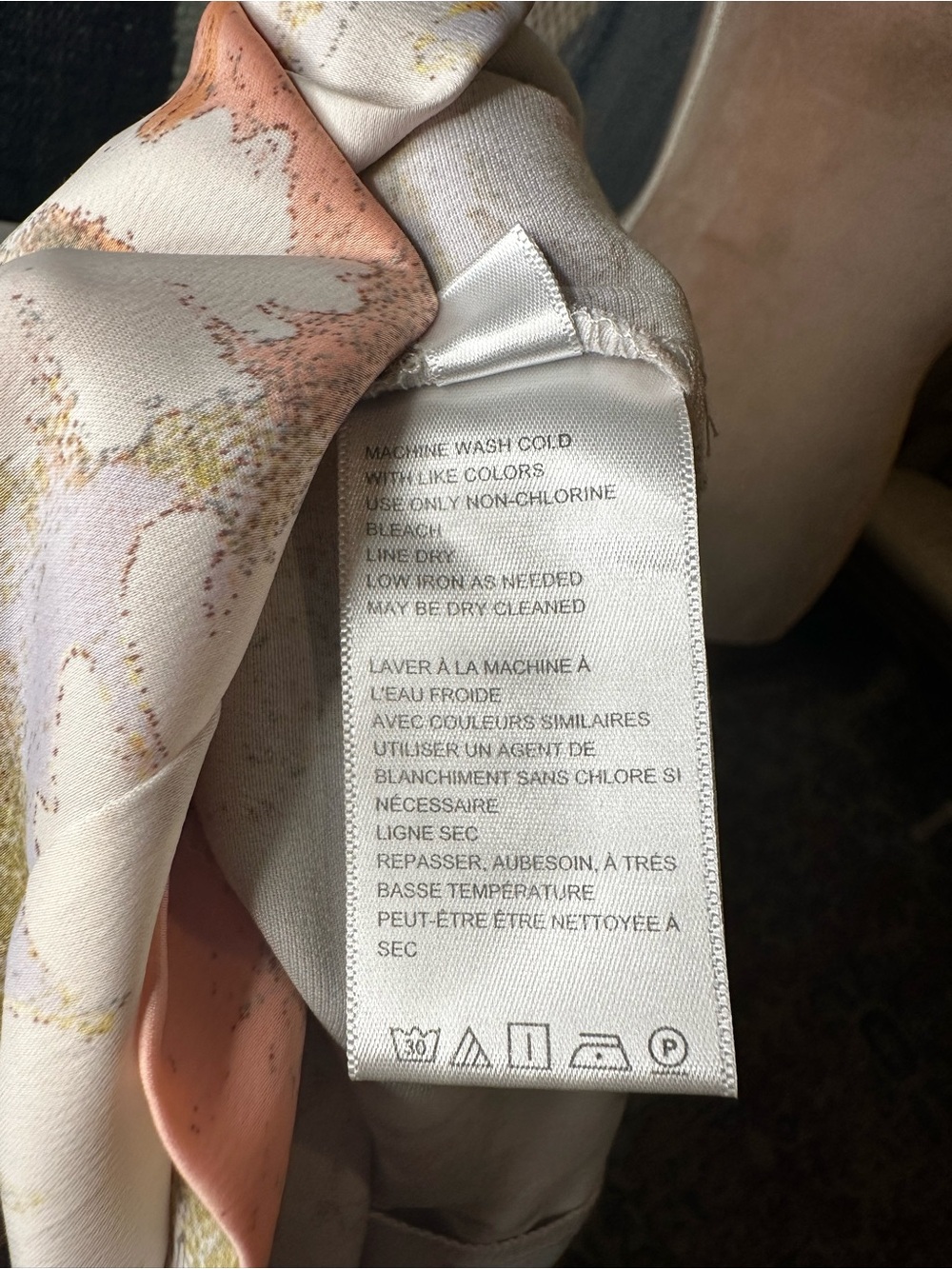 Urban Outfitters Soft Pastel Daisy Print Dress - Picture 13 of 14